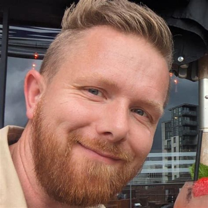 Chris Weaver Biography, Age, Height, Wife, Net Worth, Family