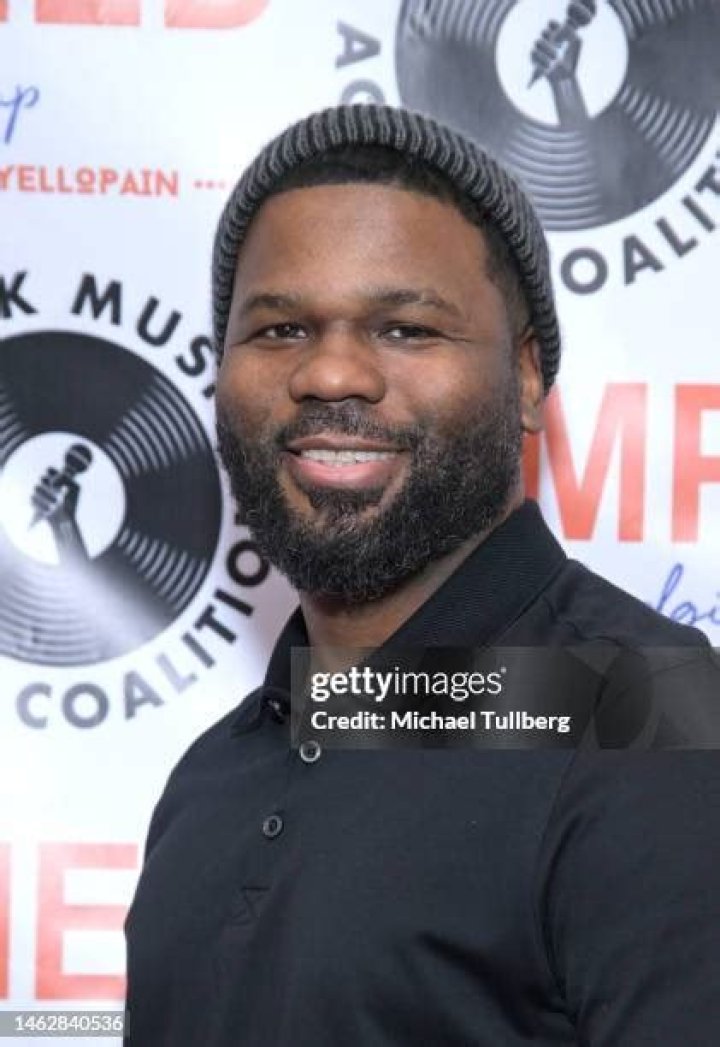 Christopher "Deep" Henderson Biography, Age, Height, Wife, Net Worth, Family