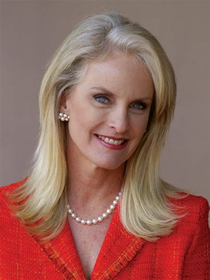 Cindy McCain Biography, Age, Height, Husband, Net Worth, Family