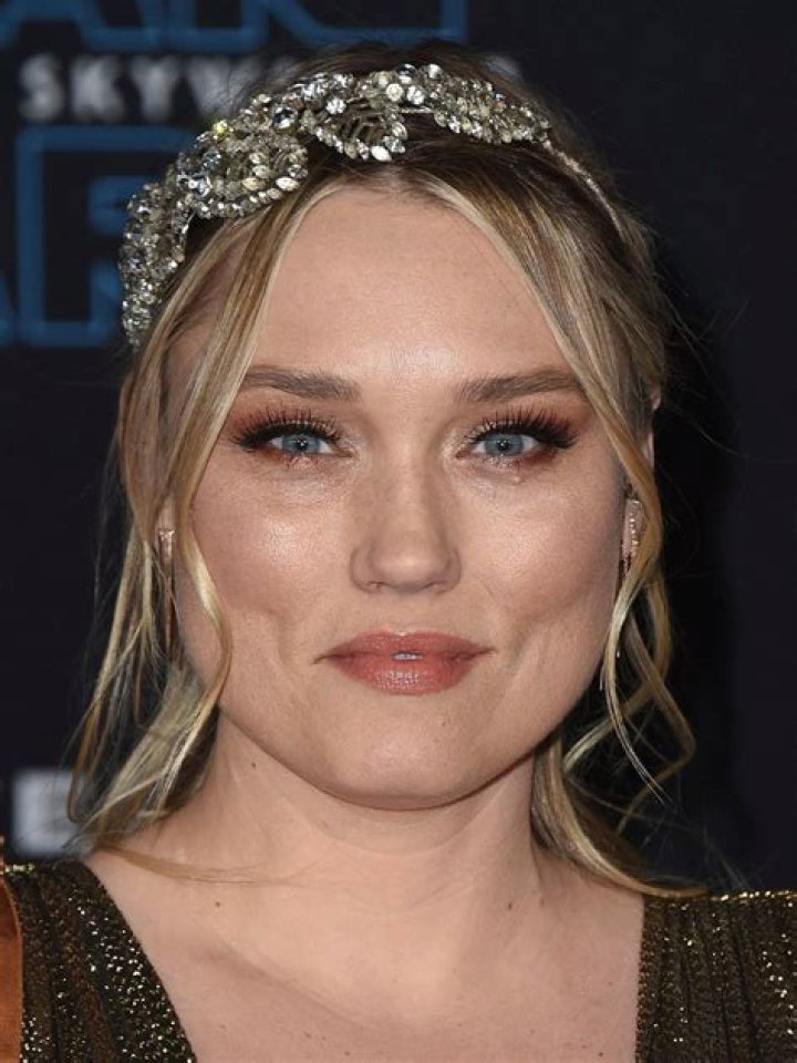 Clare Grant Biography, Age, Height, Husband, Net Worth, Family