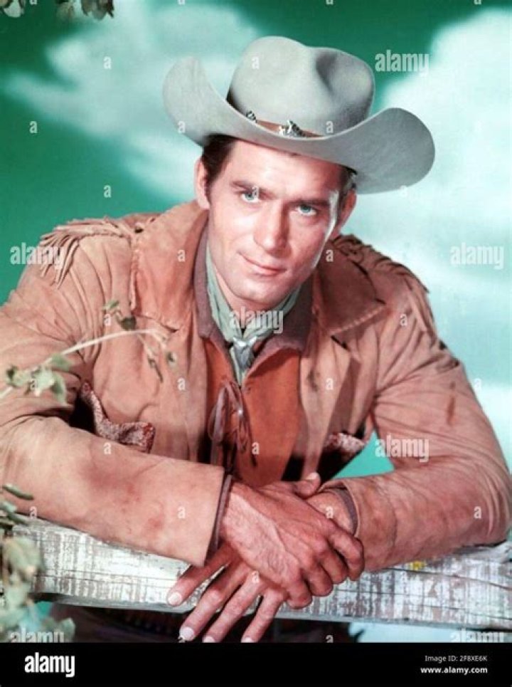 Clint Walker Biography, Age, Height, Wife, Net Worth, Family