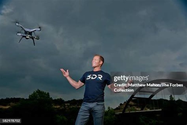 Colin Guinn Biography, Age, Height, Husband, Net Worth, Family