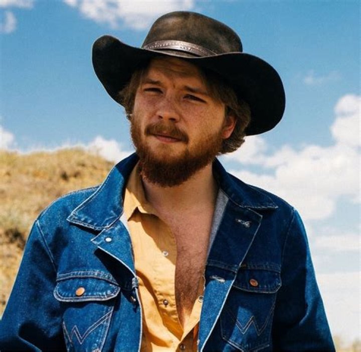 Colter Wall biografía, edad, altura, esposo, net worth, familia