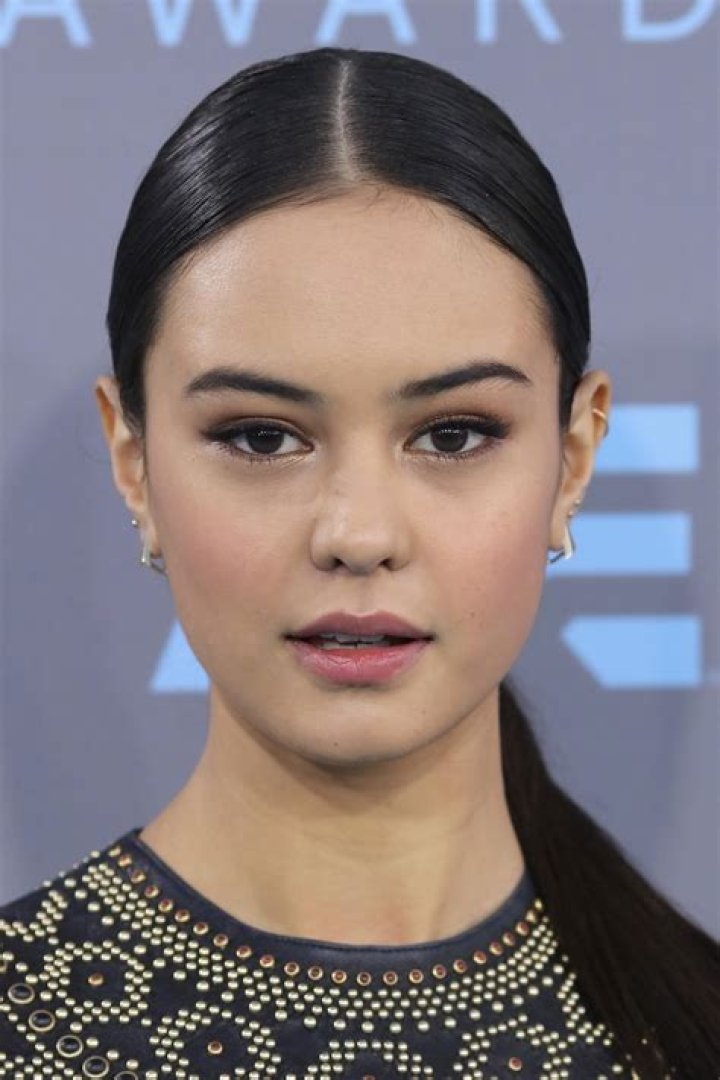 Courtney Eaton Biography, Age, Height, Husband, Net Worth, Family