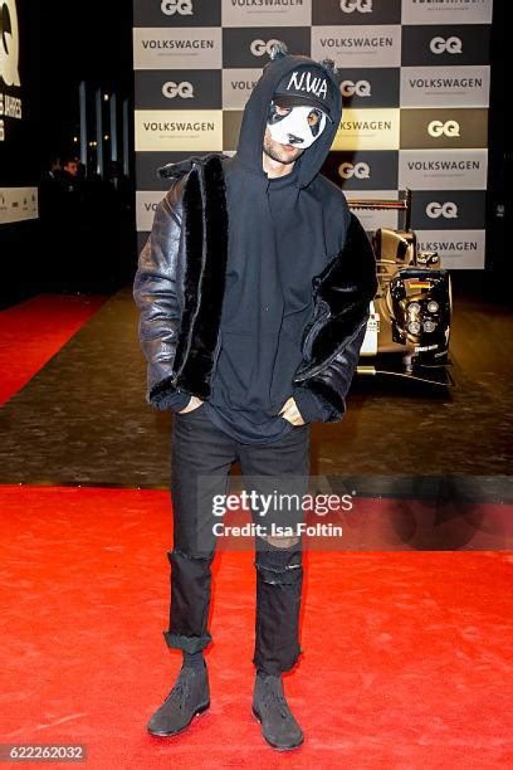 Cro Biography, Age, Height, Wife, Net Worth, Family