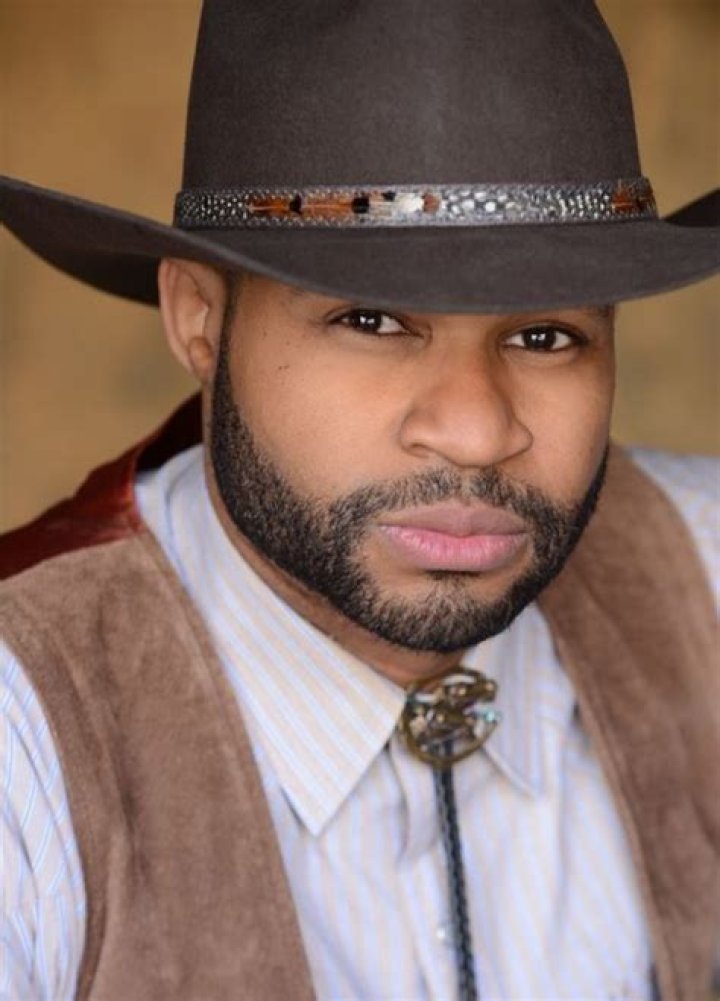 Curtis Nelson II Biography, Age, Height, Wife, Net Worth, Family