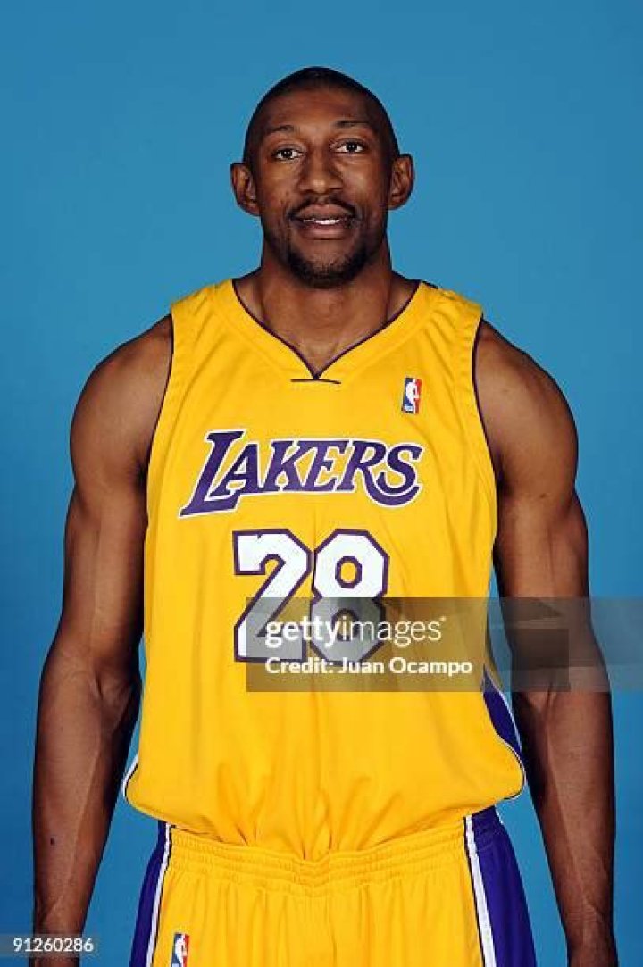 D. J. Mbenga Biography, Age, Height, Wife, Net Worth, Family