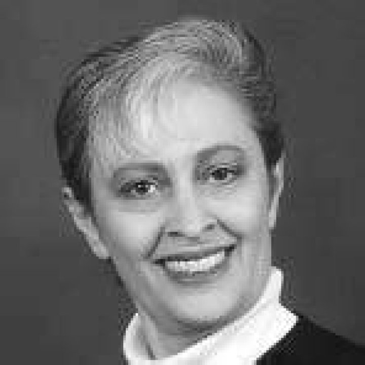 Dale S. Fischer Biography, Age, Height, Husband, Net Worth, Family