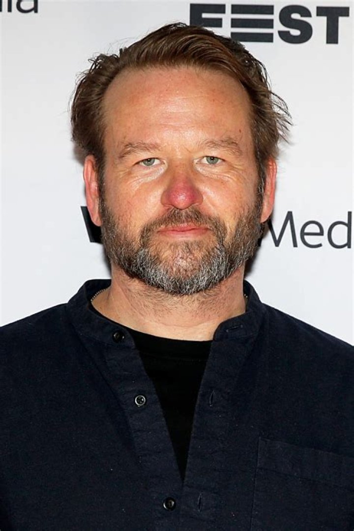 Dallas Roberts biografía, edad, altura, esposo, net worth, familia