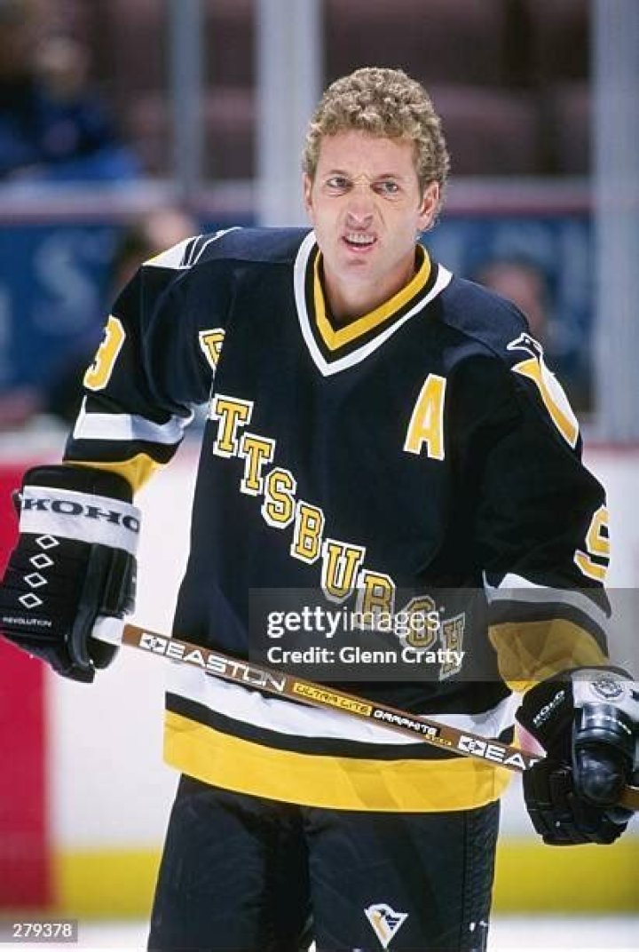 Dan Quinn Biography, Age, Height, Wife, Net Worth, Family