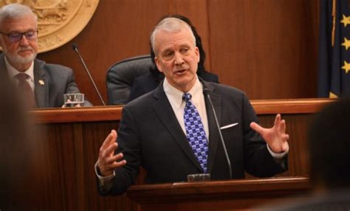 Dan Sullivan Biography, Age, Height, Wife, Net Worth, Family