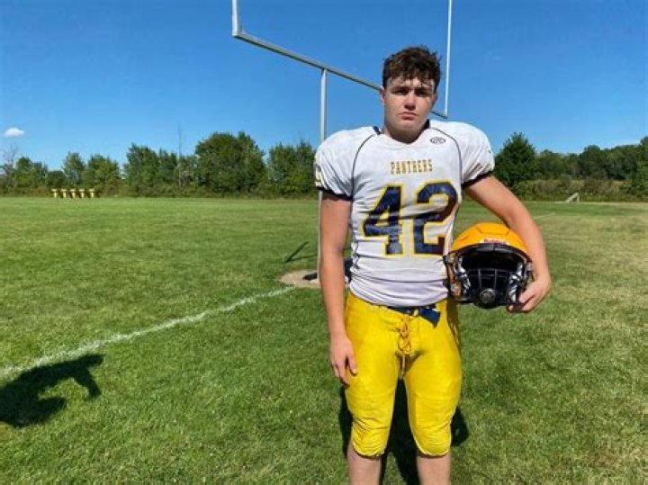 Daniel Bartlett Biography, Age, Height, Wife, Net Worth, Family