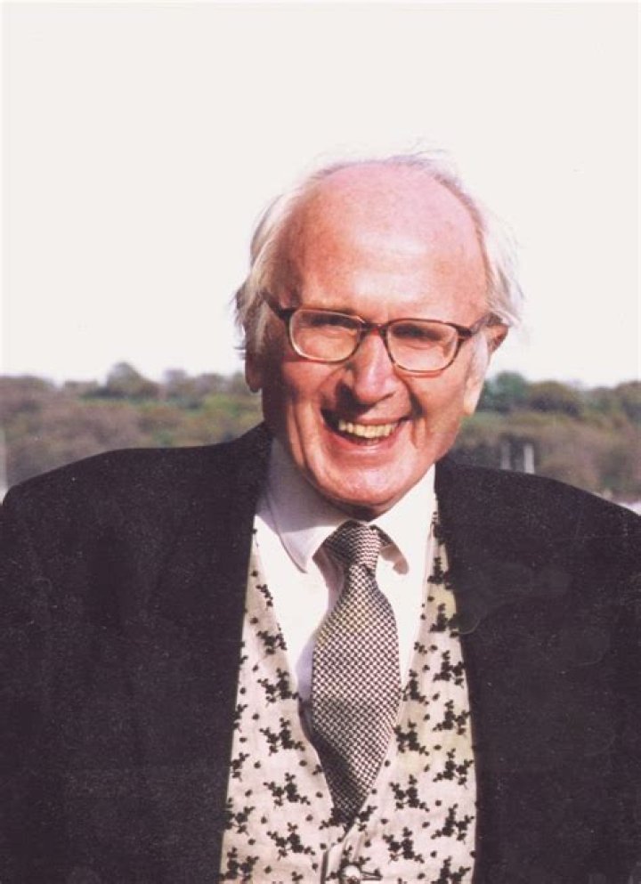 Daniel Mosley, 4th Baron Ravensdale Biography, Age, Height, Wife, Net Worth, Family