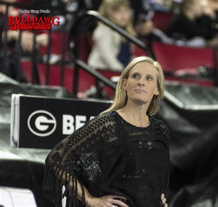 Danna Durante Biography, Age, Height, Husband, Net Worth, Family