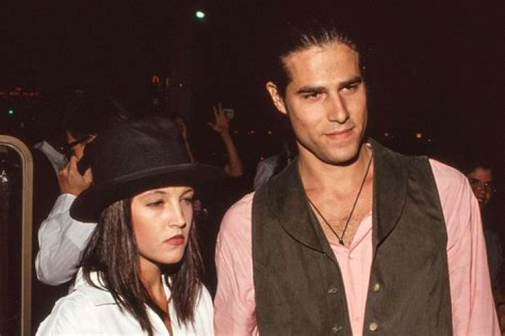 Danny Keough Biography, Age, Height, Wife, Net Worth, Family