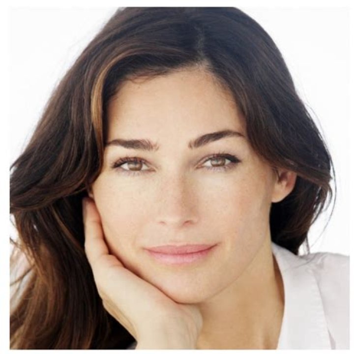 Dara Tomanovich Biography, Age, Height, Husband, Net Worth, Family