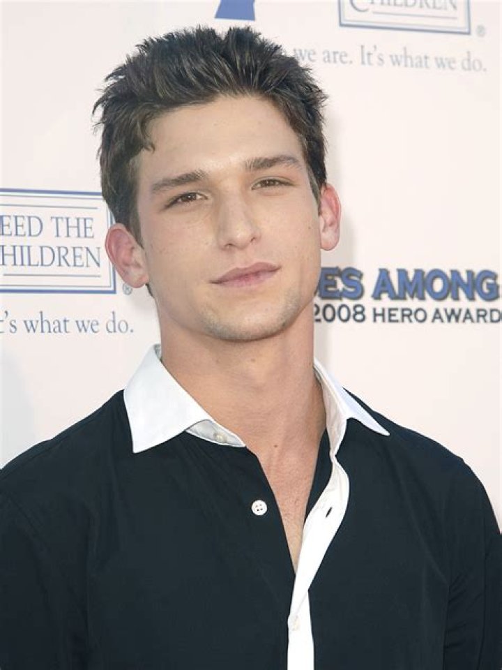 Daren Kagasoff Biography, Age, Height, Wife, Net Worth, Family