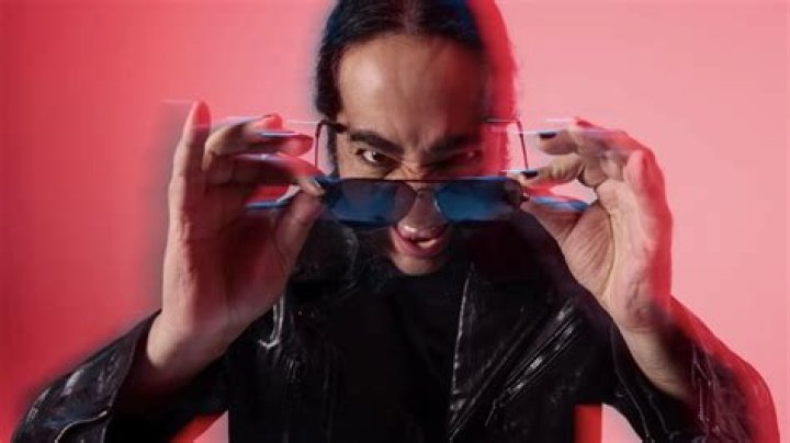 Daron Malakian Biography, Age, Height, Wife, Net Worth, Family