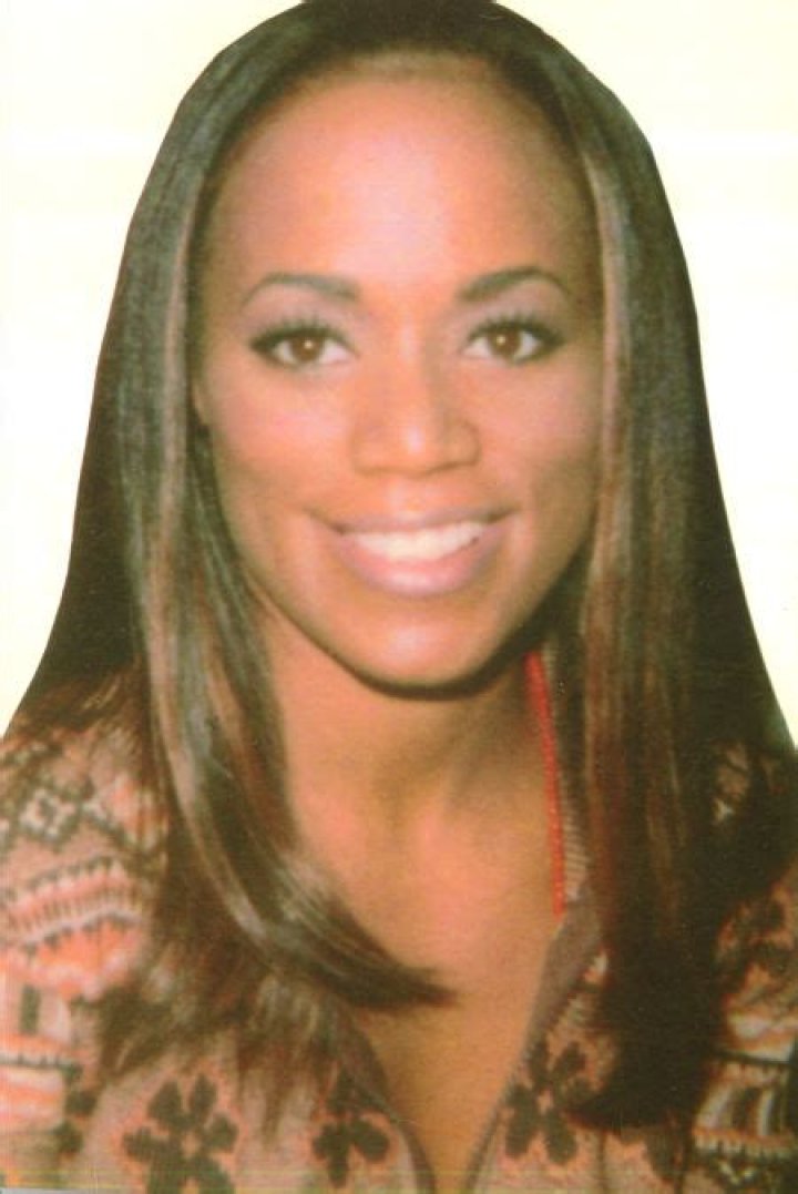 Dartenea Bryant Biography, Age, Height, Husband, Net Worth, Family