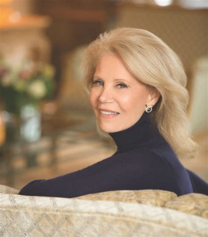 Daryl Roth Biography, Age, Height, Husband, Net Worth, Family