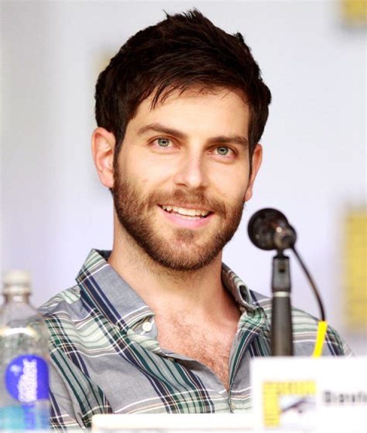 David Giuntoli Biography, Age, Height, Wife, Net Worth, Family