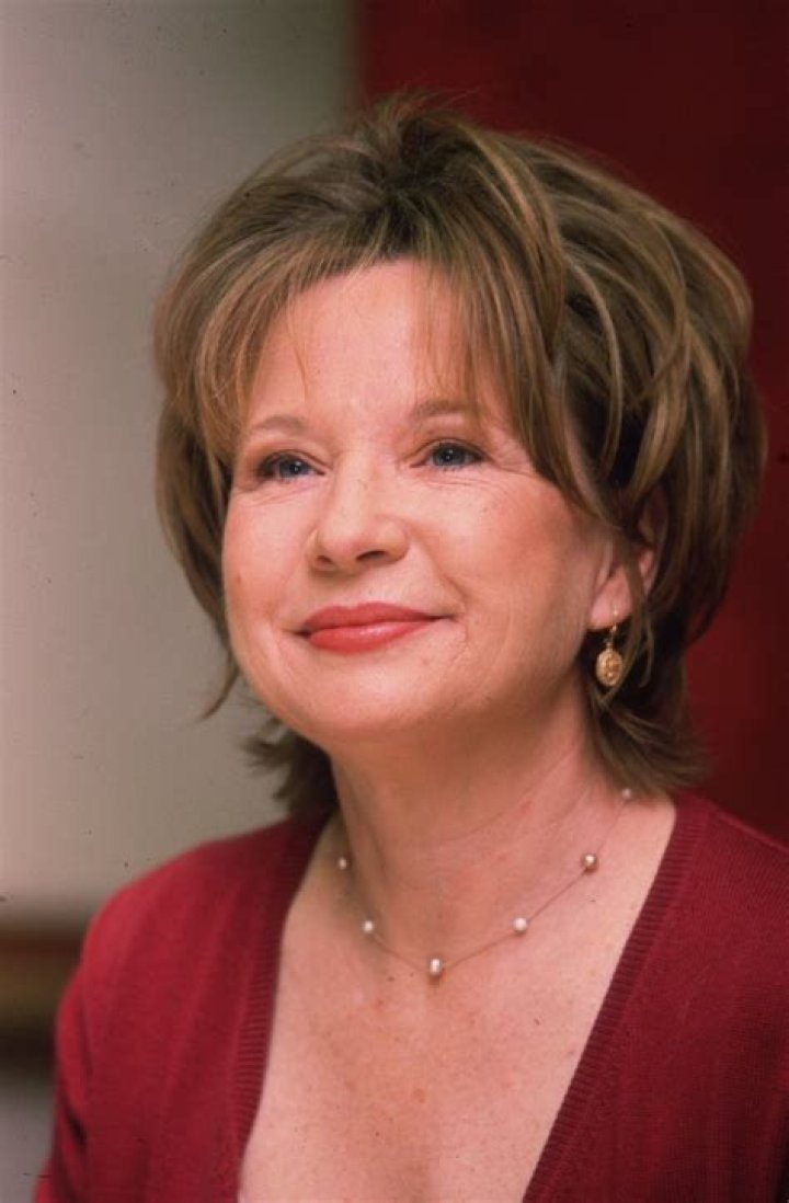 Debra Jo Rupp Biography, Age, Height, Husband, Net Worth, Family