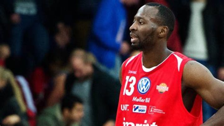 Dee Ayuba Biography, Age, Height, Wife, Net Worth, Family