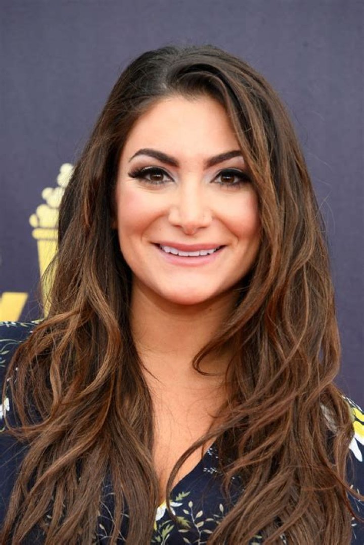 Deena Nicole Cortese Biography, Age, Height, Husband, Net Worth, Family