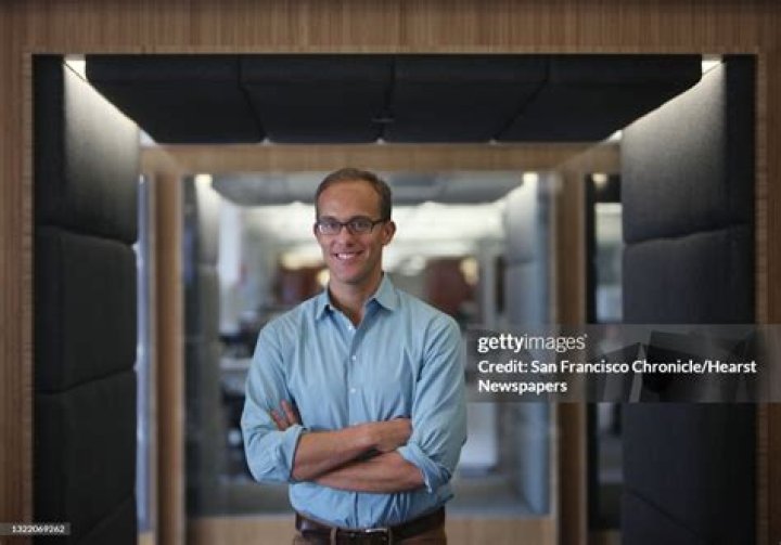 Demetrios Marantis Biography, Age, Height, Wife, Net Worth, Family