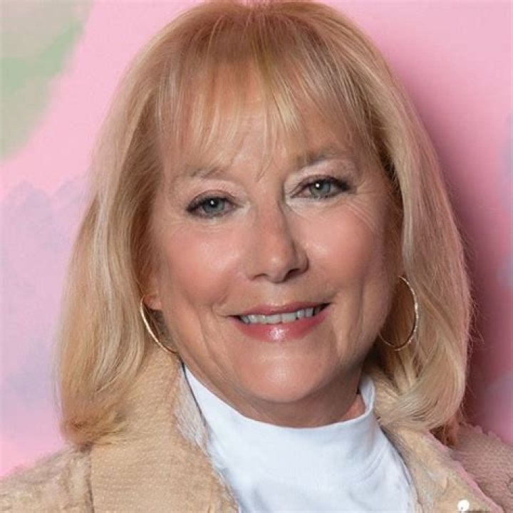 Denise Ilitch Biography, Age, Height, Husband, Net Worth, Family