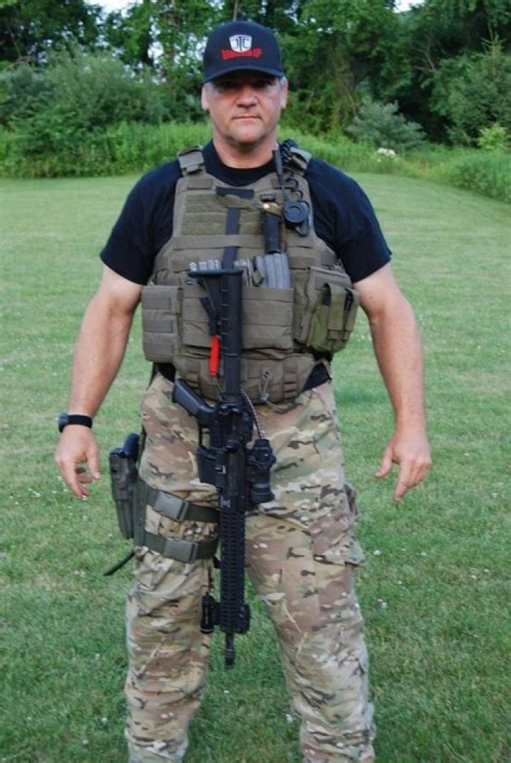 Dennis Chalker Biography, Age, Height, Wife, Net Worth, Family