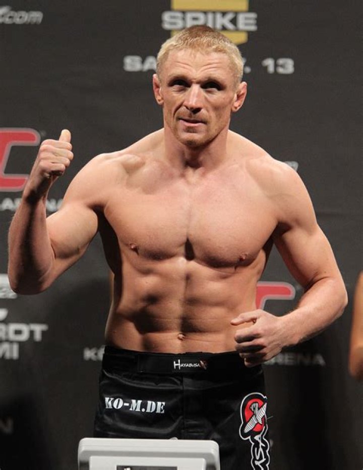 Dennis Siver Biography, Age, Height, Wife, Net Worth, Family