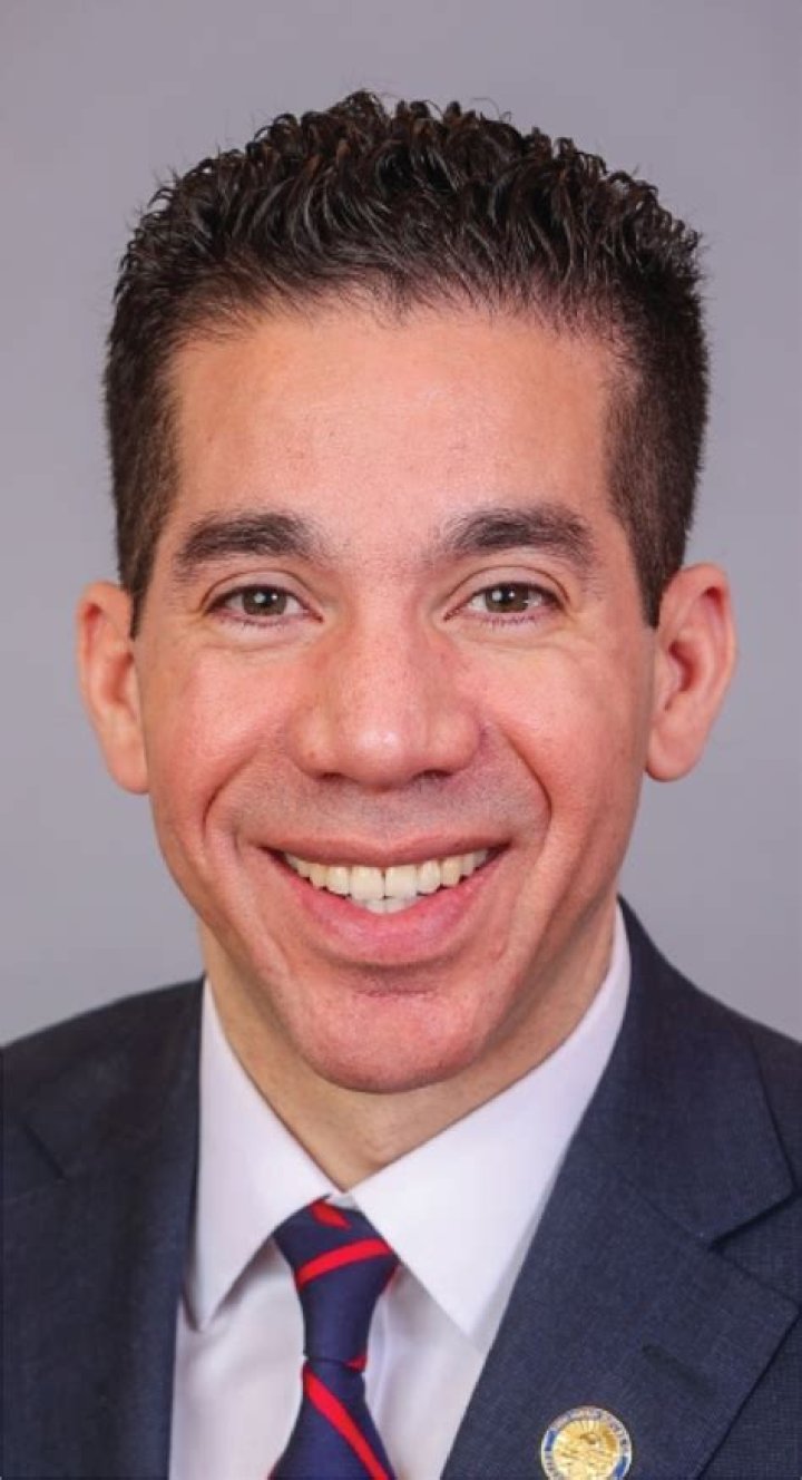 Derrick Hall Biography, Age, Height, Wife, Net Worth, Family