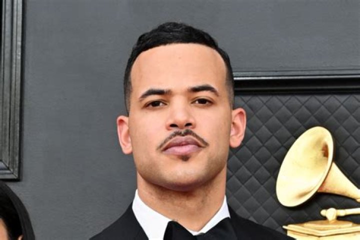 Desmond Scott Biography, Age, Height, Wife, Net Worth, Family