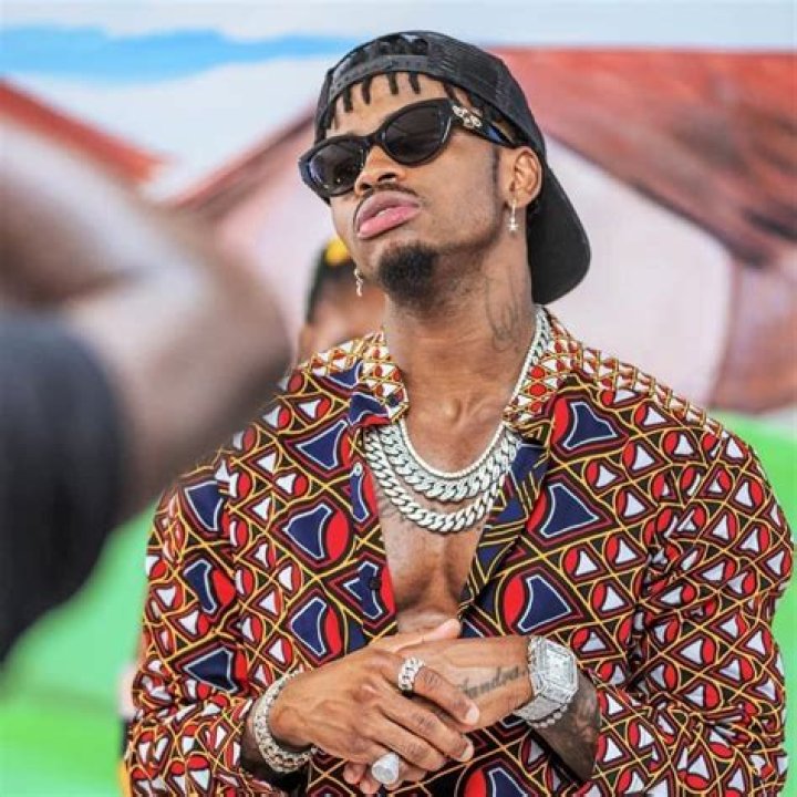 Diamond Platnumz Biography, Age, Height, Wife, Net Worth, Family