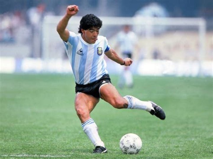 Diego Maradona Biography, Age, Height, Wife, Net Worth, Family