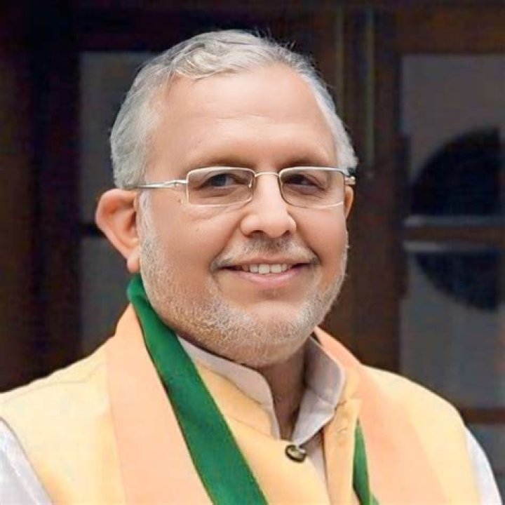 Dinesh Sharma Biography, Age, Height, Wife, Net Worth, Family