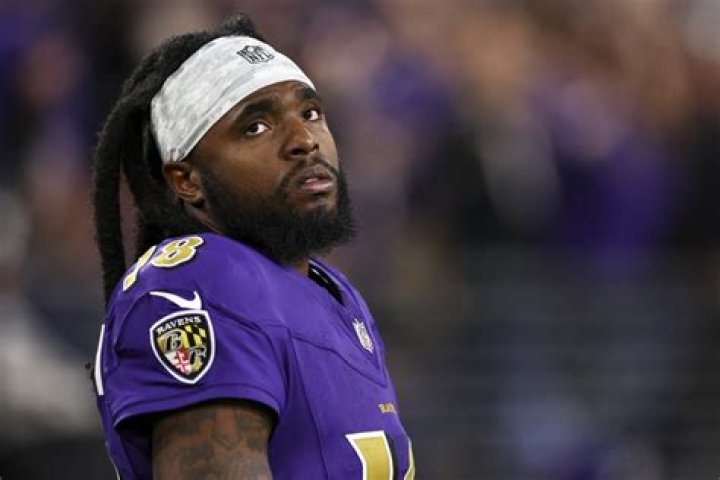 Dionte Johnson Biography, Age, Height, Wife, Net Worth, Family