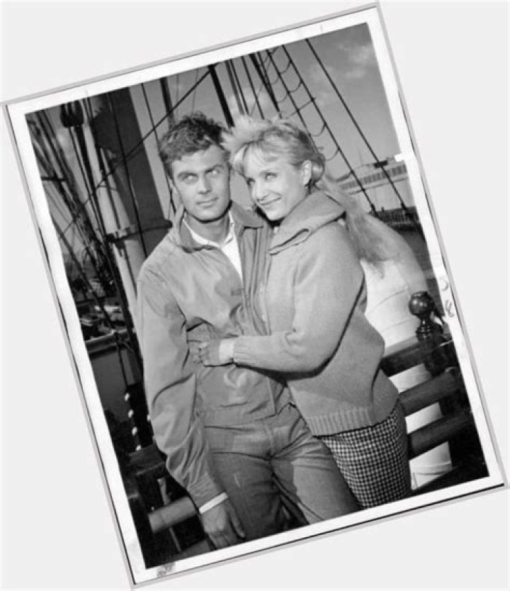 Dirk Wayne Summers Biography, Age, Height, Wife, Net Worth, Family