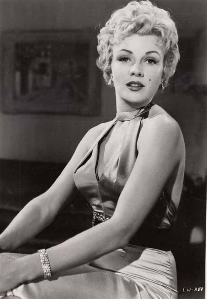 Dolores Donlon Biography, Age, Height, Husband, Net Worth, Family