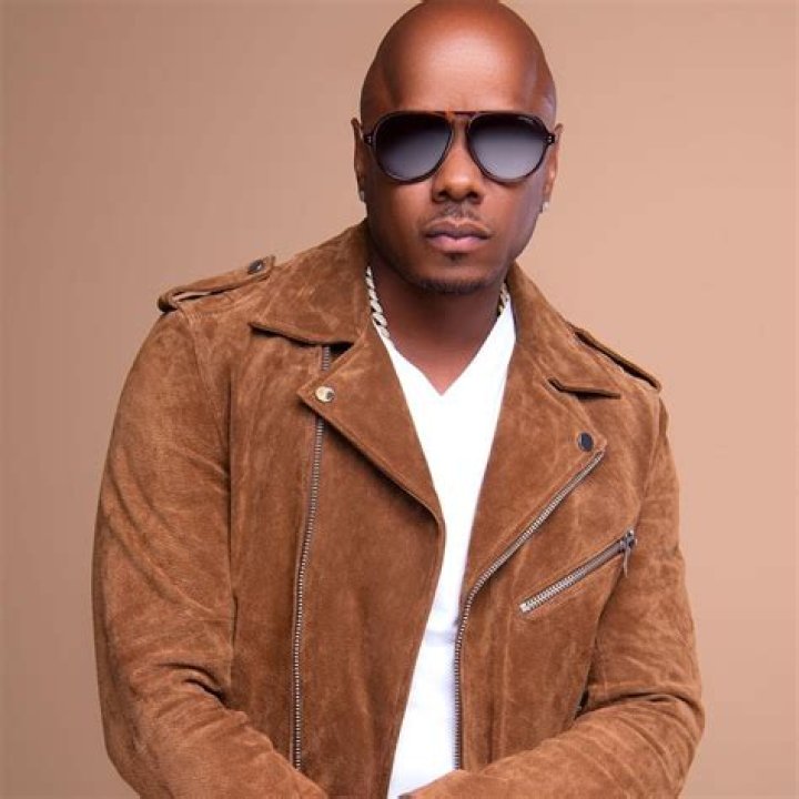 Donell Jones biografía, edad, altura, esposo, net worth, familia