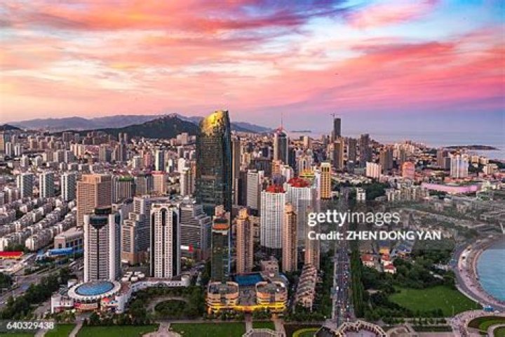 Dong Zhen Biography, Age, Height, Husband, Net Worth, Family