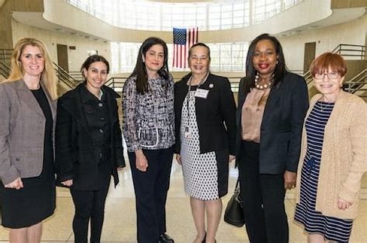 Dora Irizarry Biography, Age, Height, Husband, Net Worth, Family