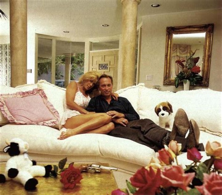 Doug Tracht Biography, Age, Height, Wife, Net Worth, Family