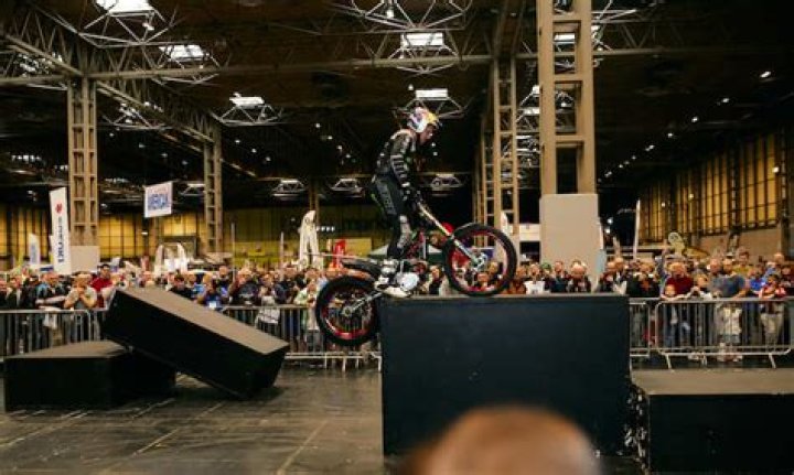 Dougie Lampkin Biography, Age, Height, Wife, Net Worth, Family