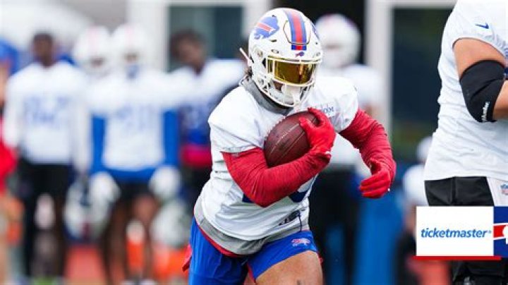 Dwight Johnson Biography, Age, Height, Wife, Net Worth, Family