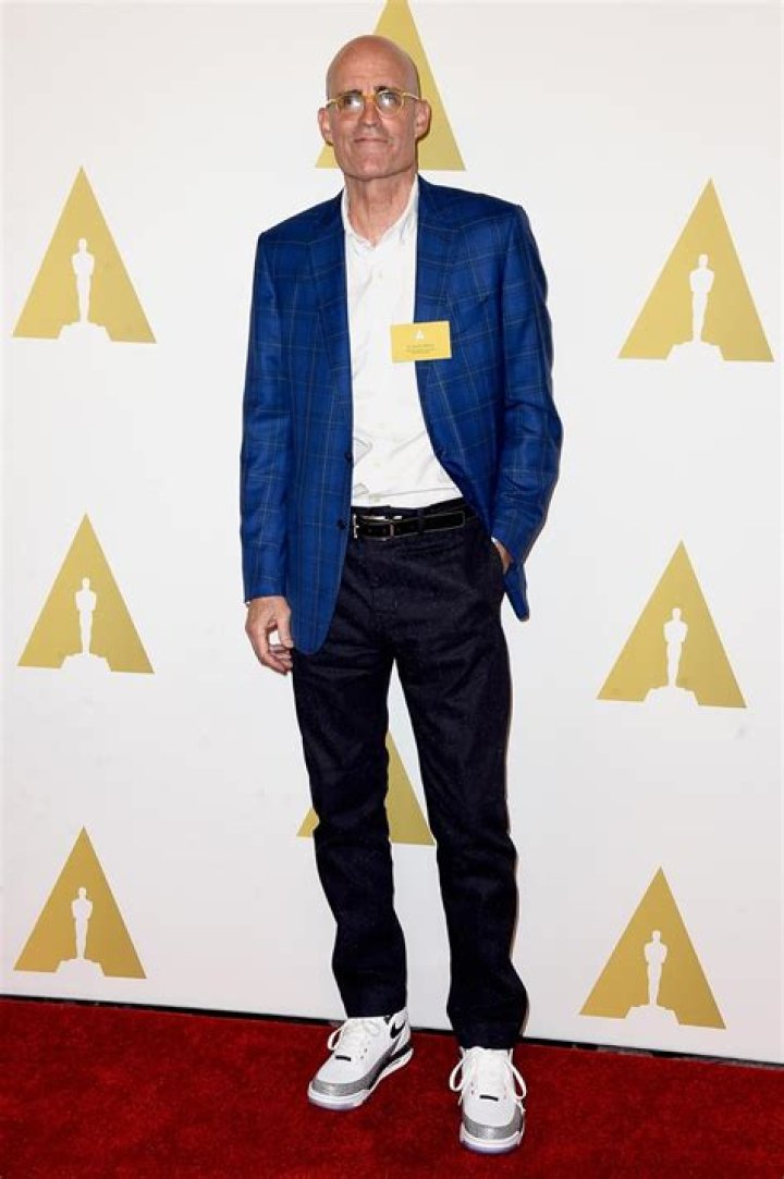 E. Max Frye Biography, Age, Height, Wife, Net Worth, Family