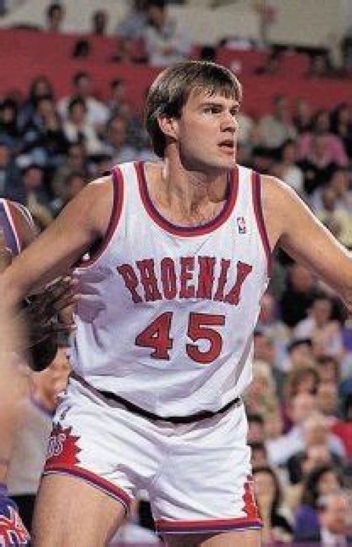 Ed Nealy Biography, Age, Height, Wife, Net Worth, Family