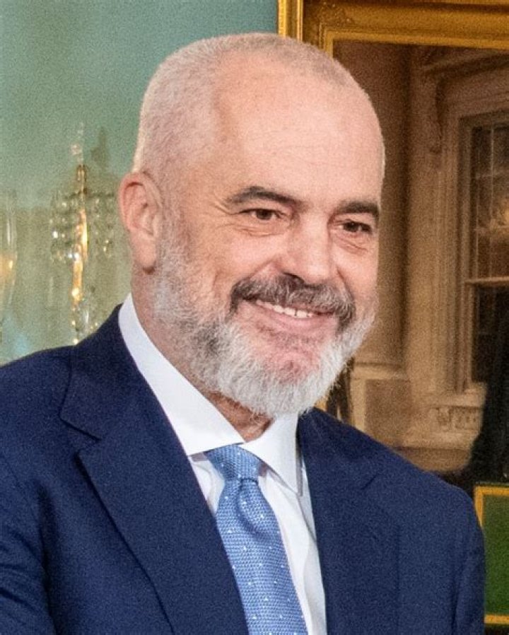Edi Rama Biography, Age, Height, Wife, Net Worth, Family