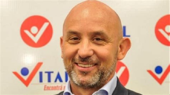 Eduardo Pochinki Biography, Age, Height, Net Worth, Family